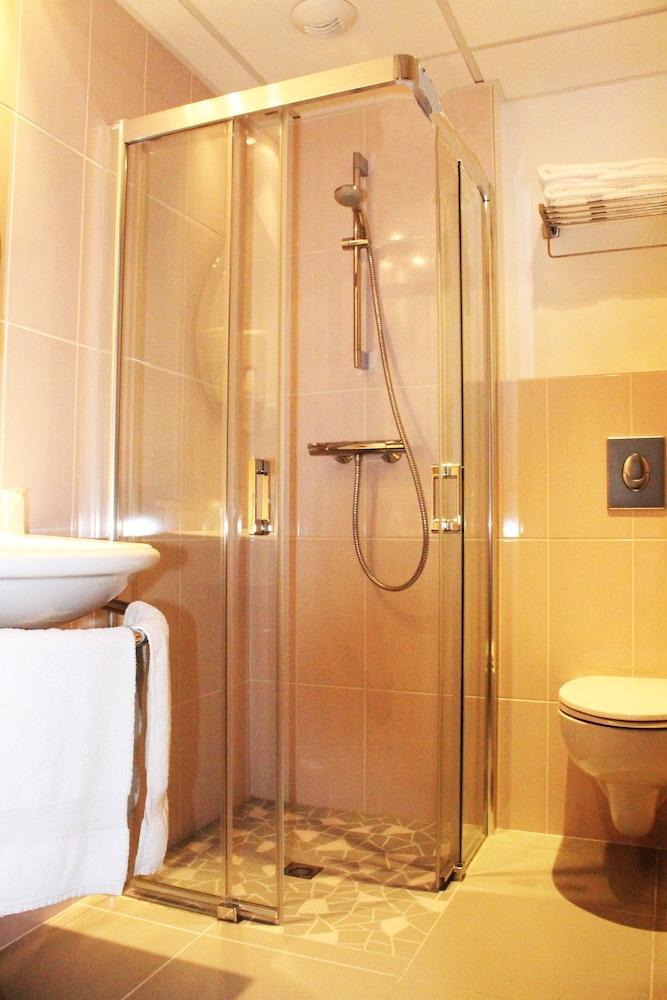 Hotel Des Rosiers 루르드 외부 사진