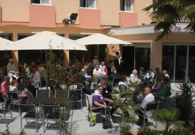 Hotel Des Rosiers 루르드 외부 사진